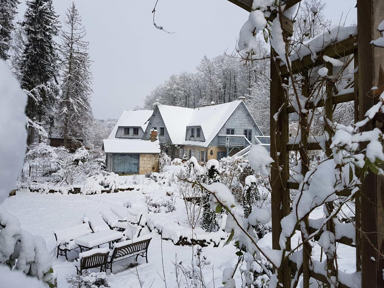 de la terrasse sous la neige